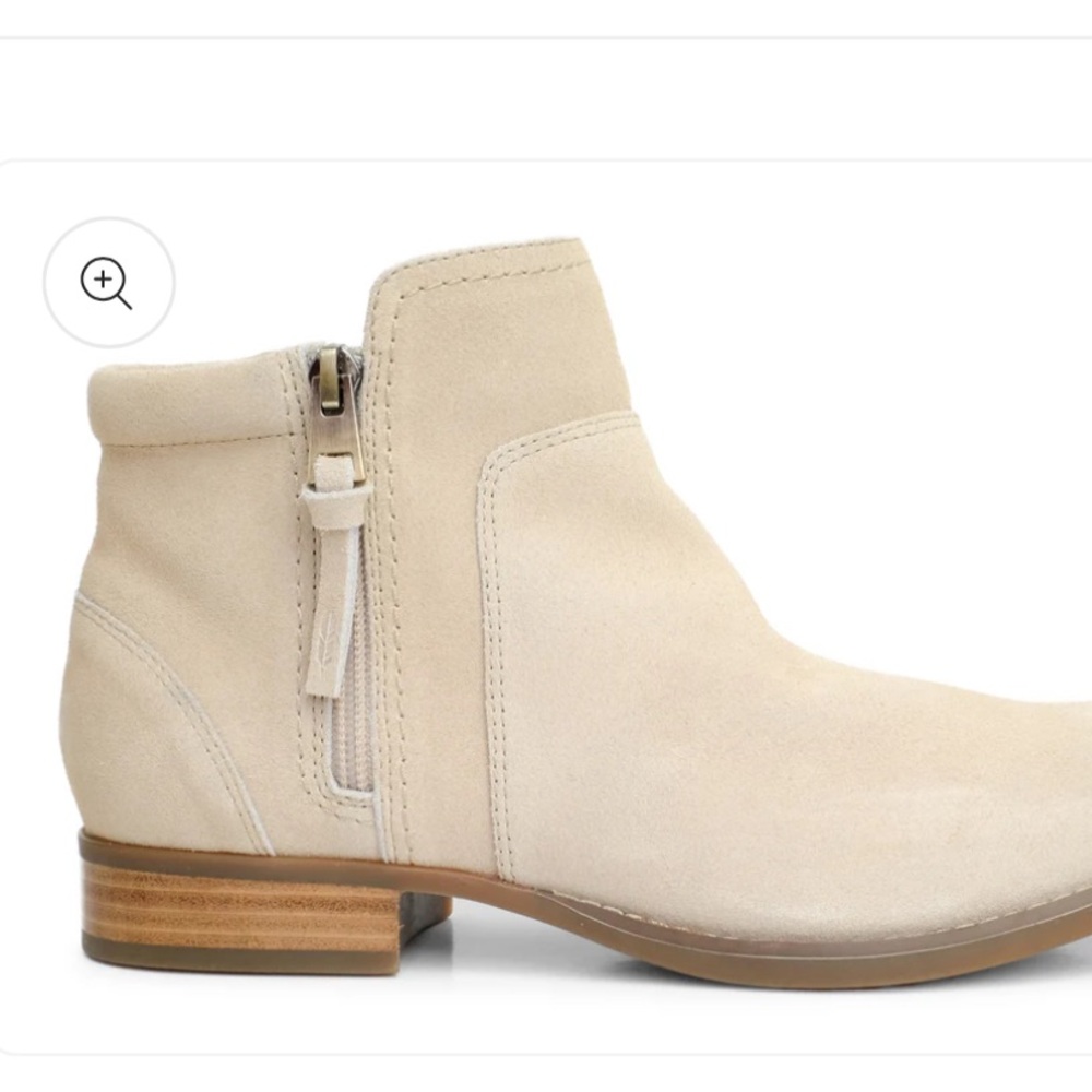 Revitalign NWT Sunbow Boot 11D